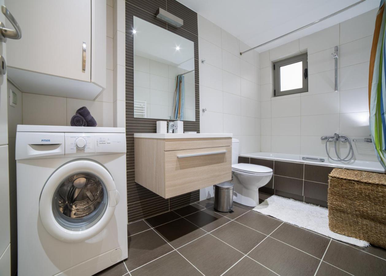 Lovely New Βuild Flat Near Metro - Free Parking Athena Bagian luar foto
